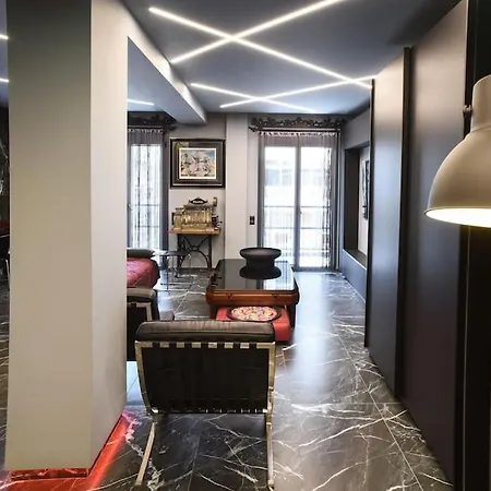 Luxury Apt For Friends & Family, At Mitropoleos Thessaloniki Exterior photo